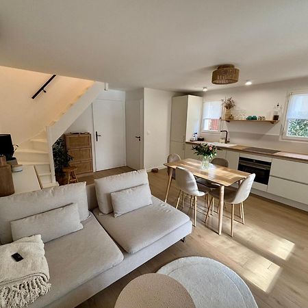 Bastidon Paisible Dans Residence Avec Piscine Fréjus Екстериор снимка